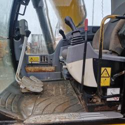 JCB JS130LC