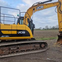 JCB JS130LC