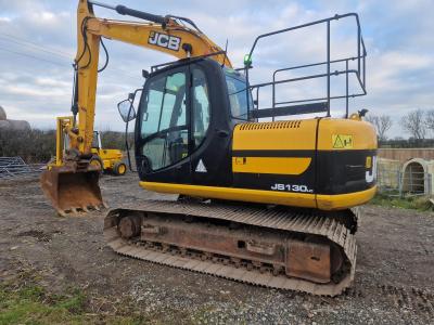 JCB JS130LC